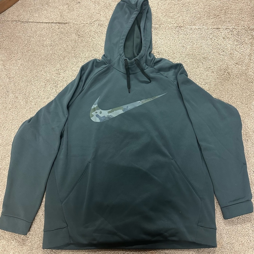 Men’s Nike Sweatshirt